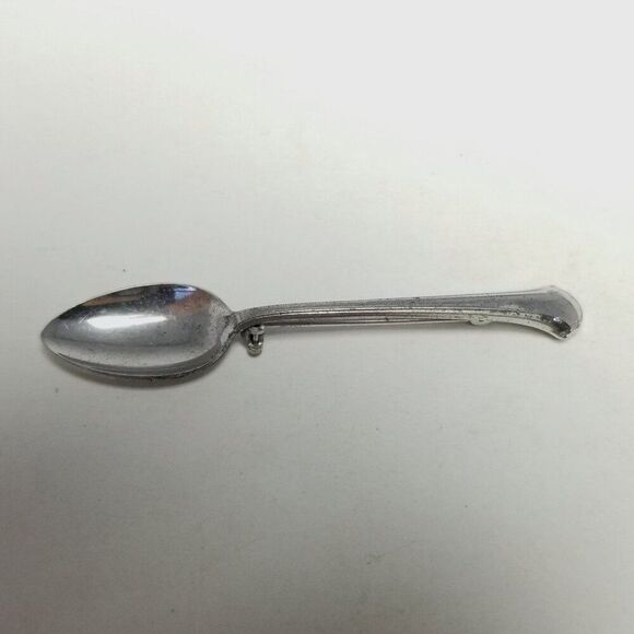 Vintage Little Teaspoon Spoon Shape Brooch Lapel Pin, Silver Tone PAT 2066962 - Picture 2 of 7